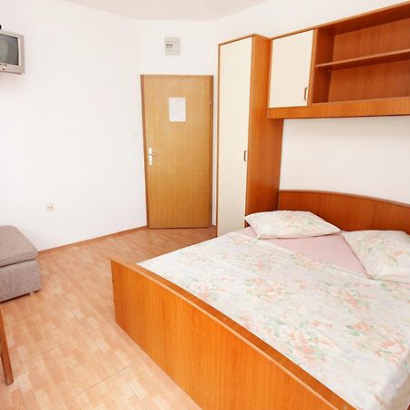 Apartments By The Sea Drvenik Donja Vala, Makarska - 6701 Стая снимка