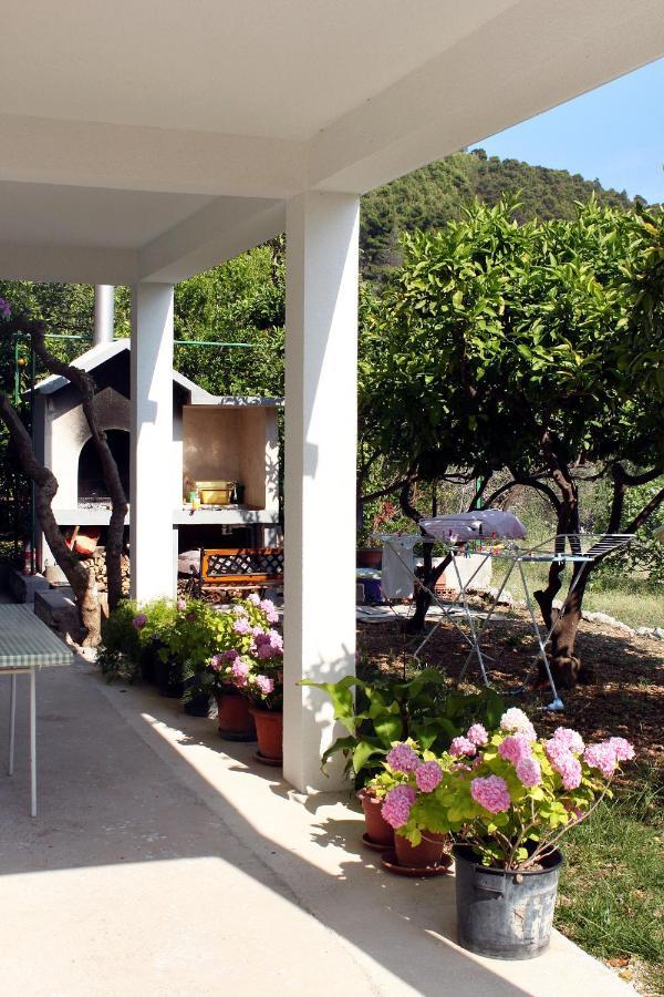 Apartments By The Sea Drvenik Donja Vala, Makarska - 6701 Екстериор снимка