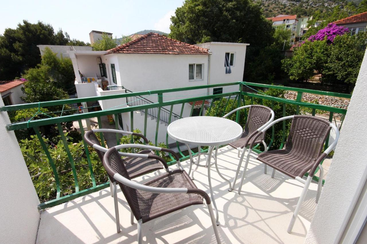 Apartments By The Sea Drvenik Donja Vala, Makarska - 6701 Екстериор снимка
