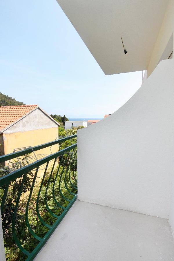 Apartments By The Sea Drvenik Donja Vala, Makarska - 6701 Екстериор снимка