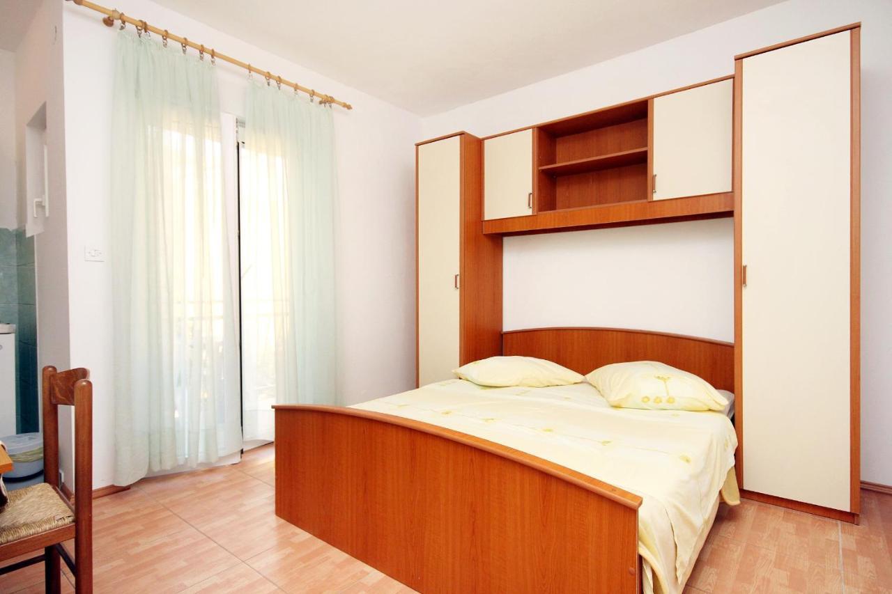 Apartments By The Sea Drvenik Donja Vala, Makarska - 6701 Екстериор снимка