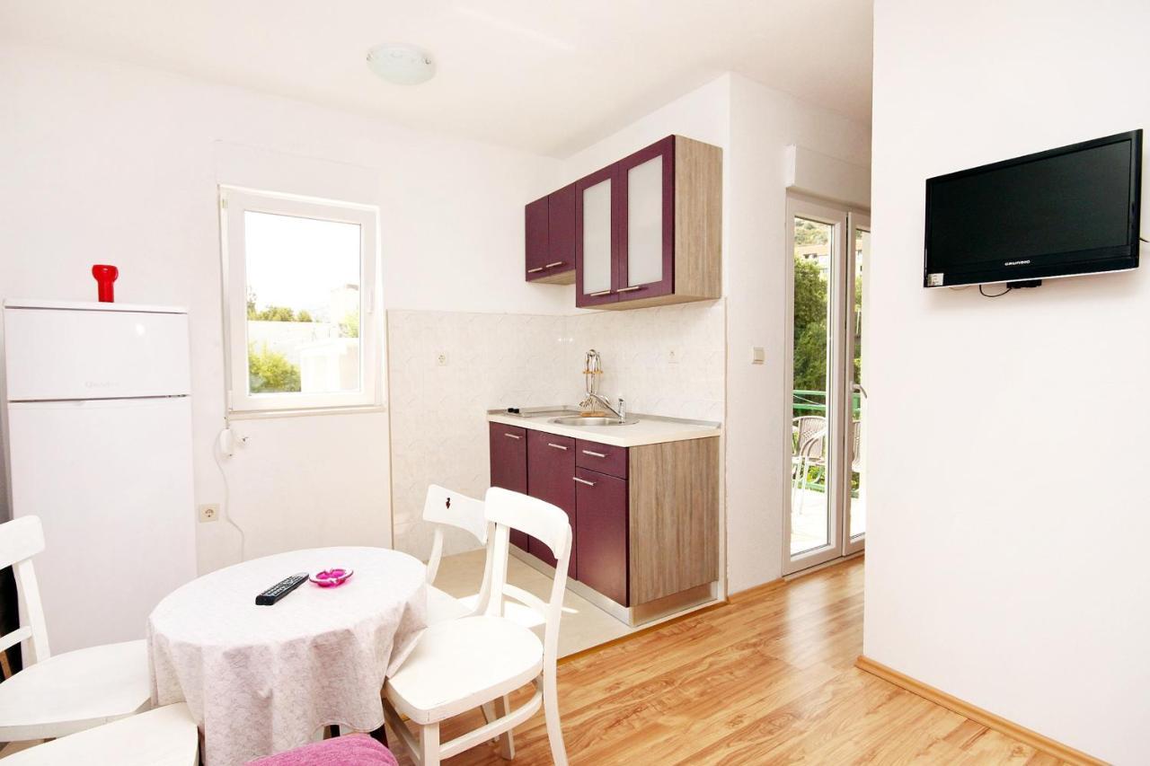 Apartments By The Sea Drvenik Donja Vala, Makarska - 6701 Екстериор снимка