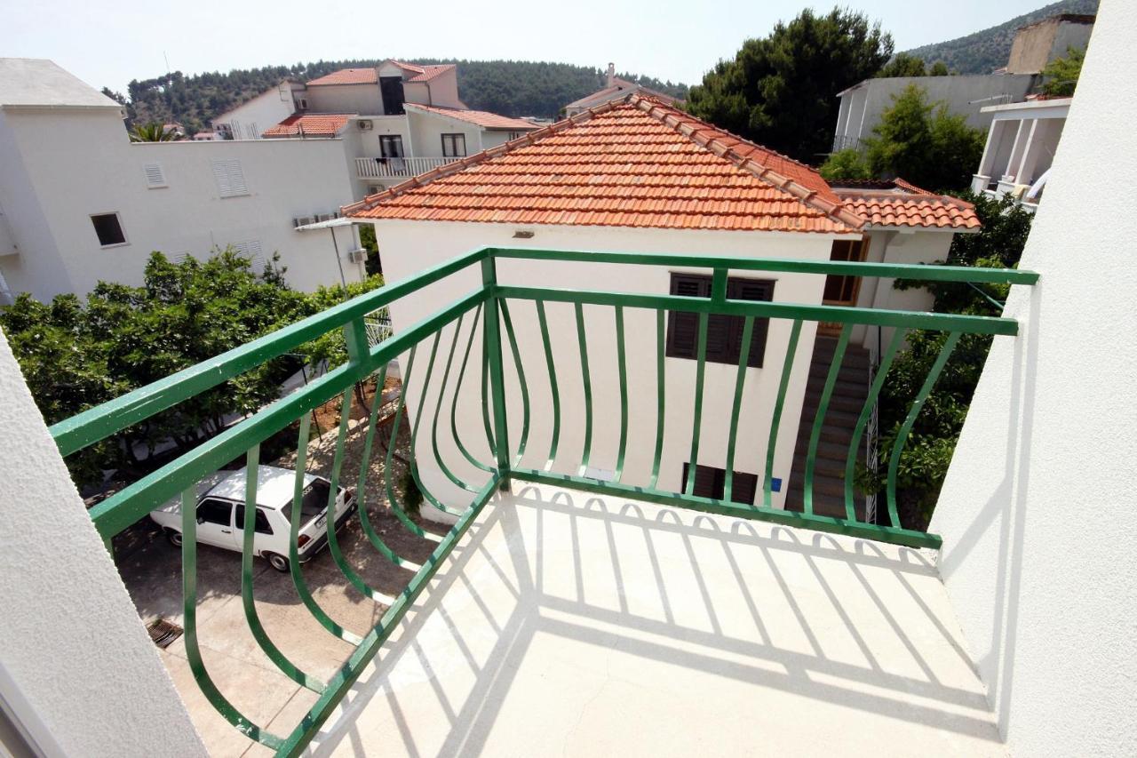 Apartments By The Sea Drvenik Donja Vala, Makarska - 6701 Екстериор снимка