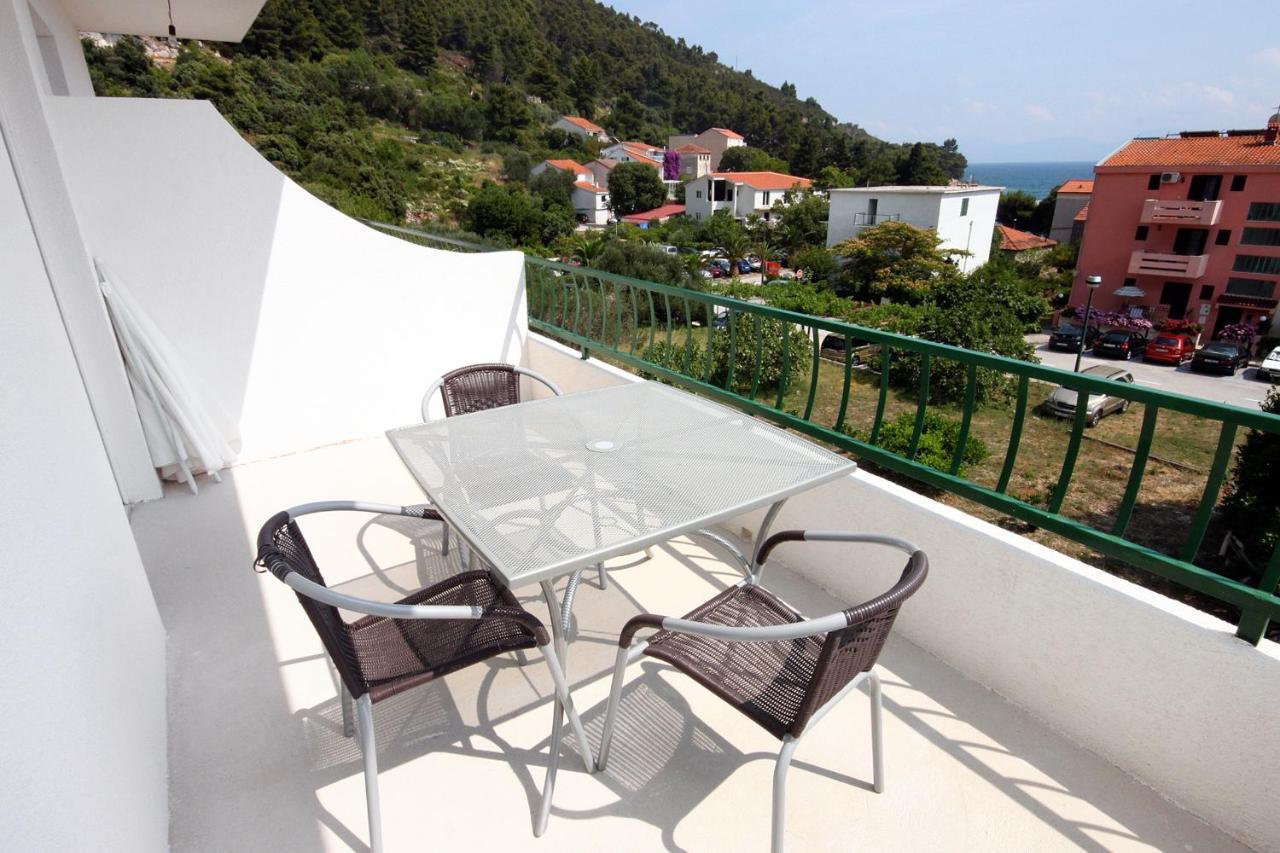 Apartments By The Sea Drvenik Donja Vala, Makarska - 6701 Екстериор снимка