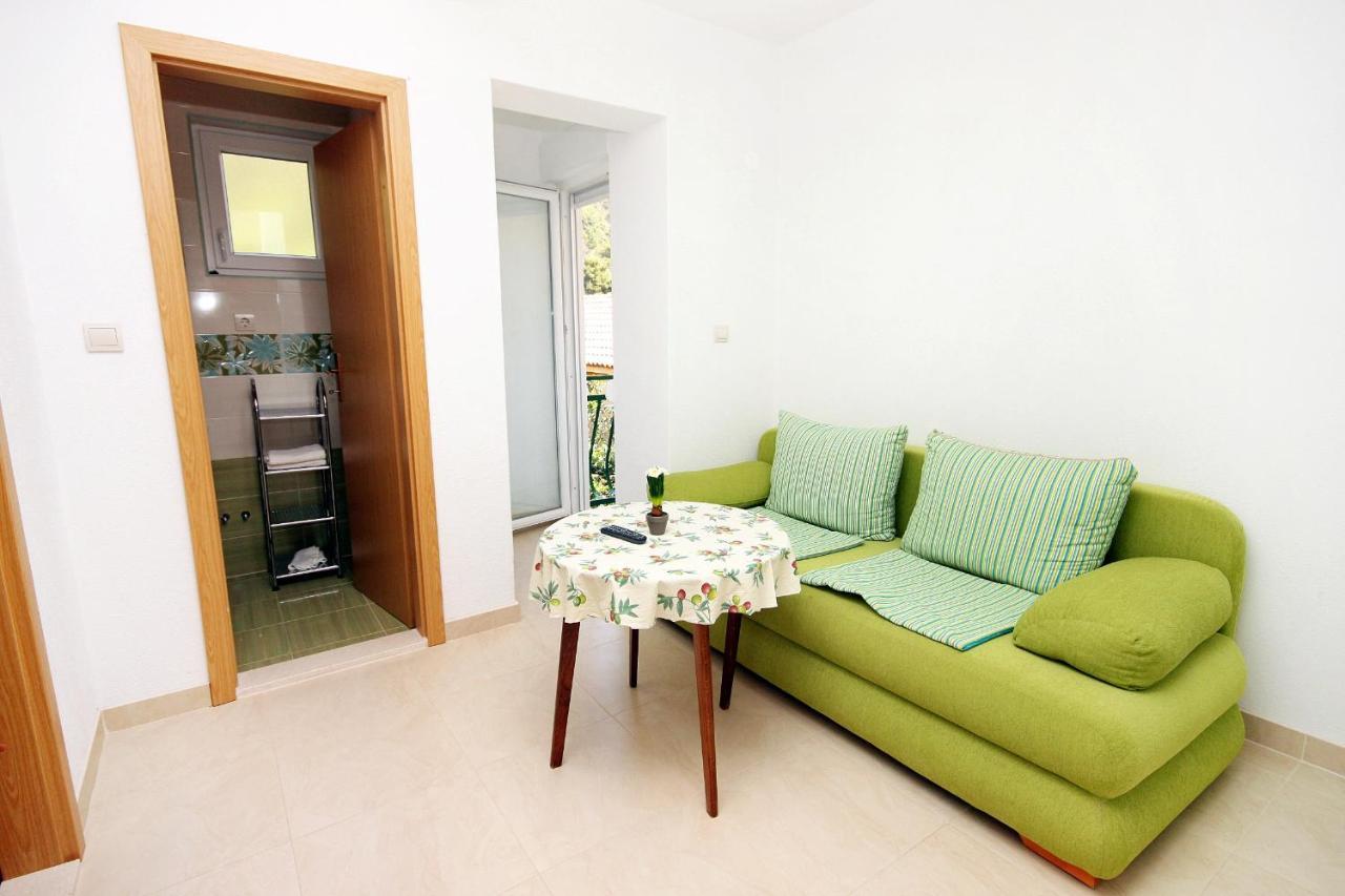 Apartments By The Sea Drvenik Donja Vala, Makarska - 6701 Екстериор снимка