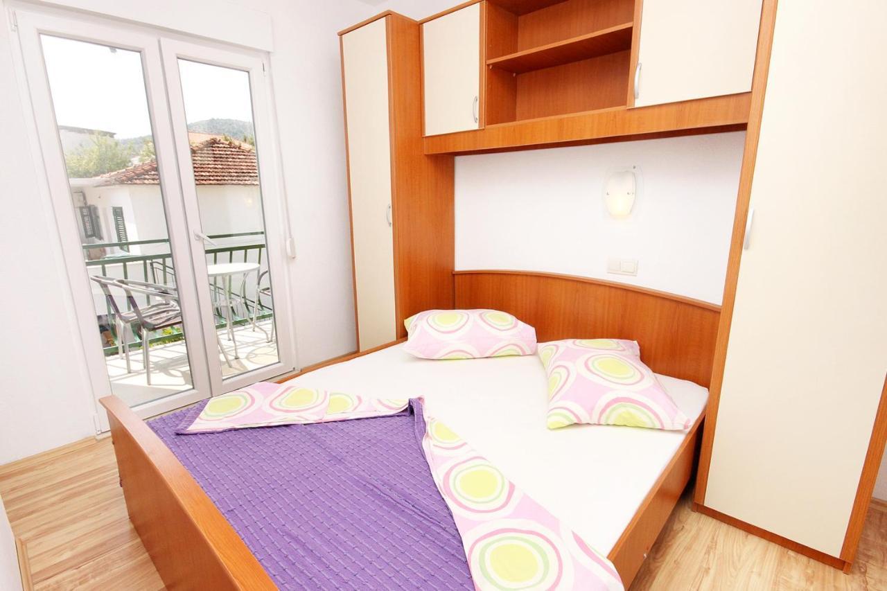 Apartments By The Sea Drvenik Donja Vala, Makarska - 6701 Екстериор снимка